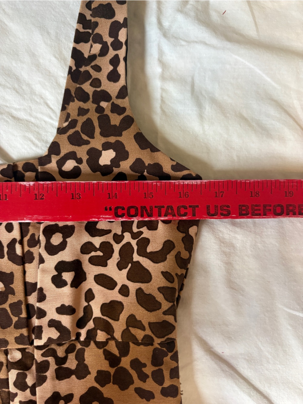 Calvin Klein Leopard Print bodycon dress. Size 6 - Picture 4 of 5